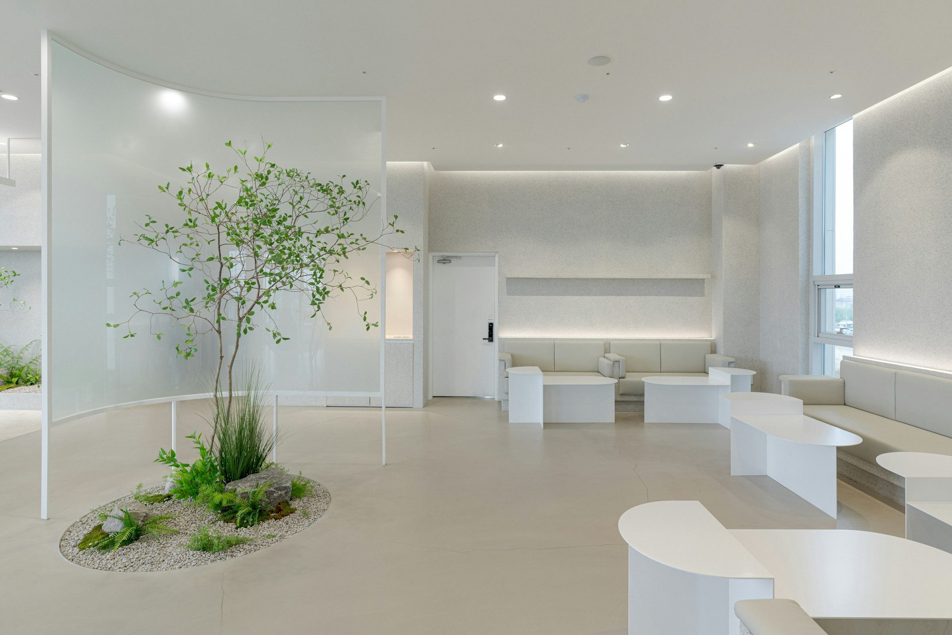 Umpera Hair Clinic modern ve ferah klinik alanı